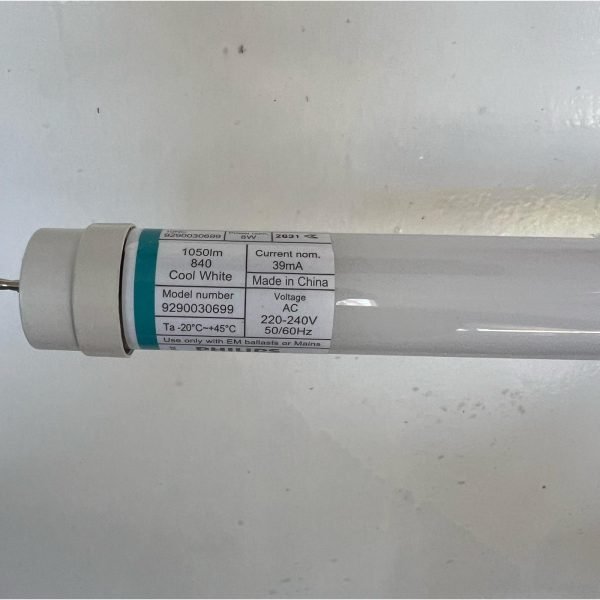 Philips MAS LEDtube VLE 600mm HO 8W840 T8