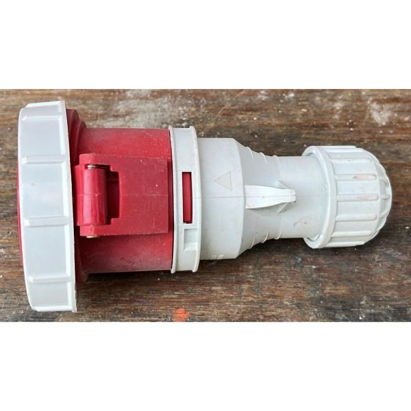 工業防水插座MJF/PCE 220V 32A IP67 (5針)