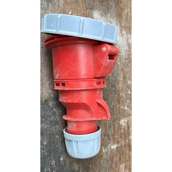 工業防水插座MJF/PCE 220V 32A IP67 (5針)